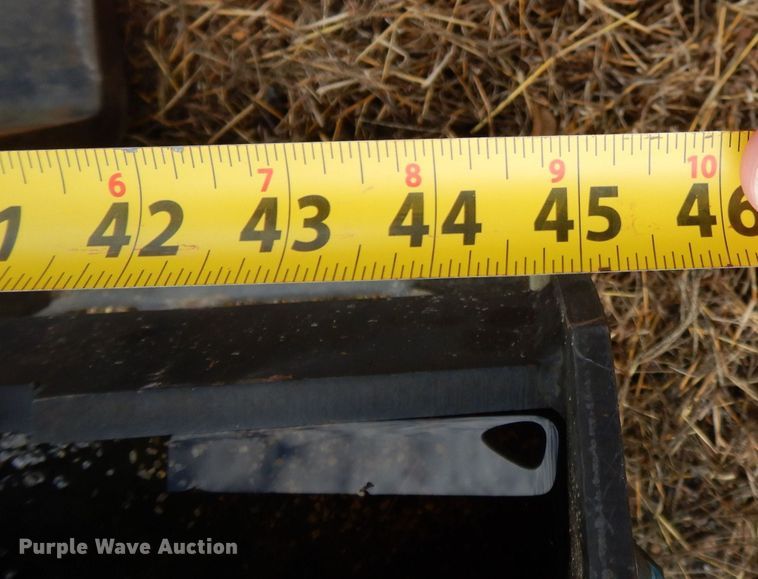 image for item JX9111 Melroe M600  skid steer loader