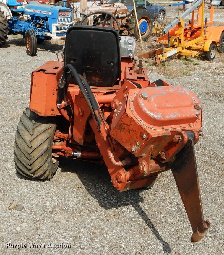 image for item JX9112 1988 Ditch Witch 350SX  cable plow