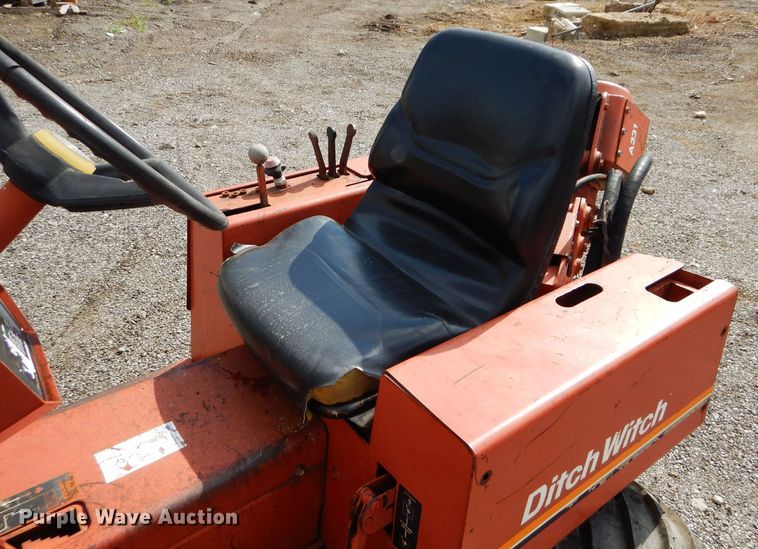 image for item JX9112 1988 Ditch Witch 350SX  cable plow