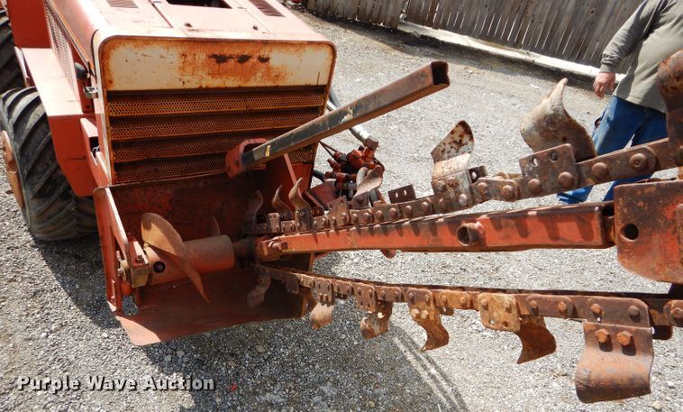 image for item JX9112 1988 Ditch Witch 350SX  cable plow