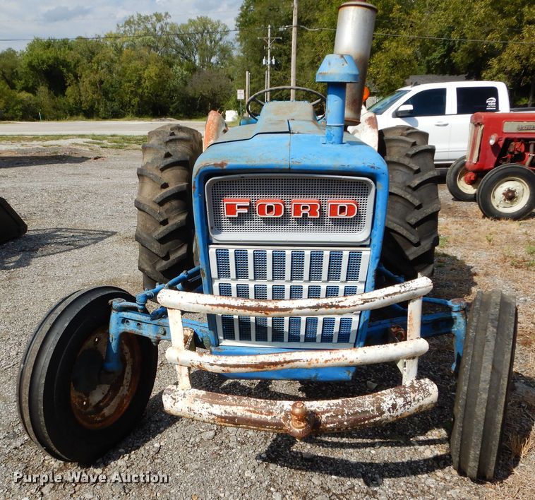 image for item JX9113 1971 Ford 2000  tractor