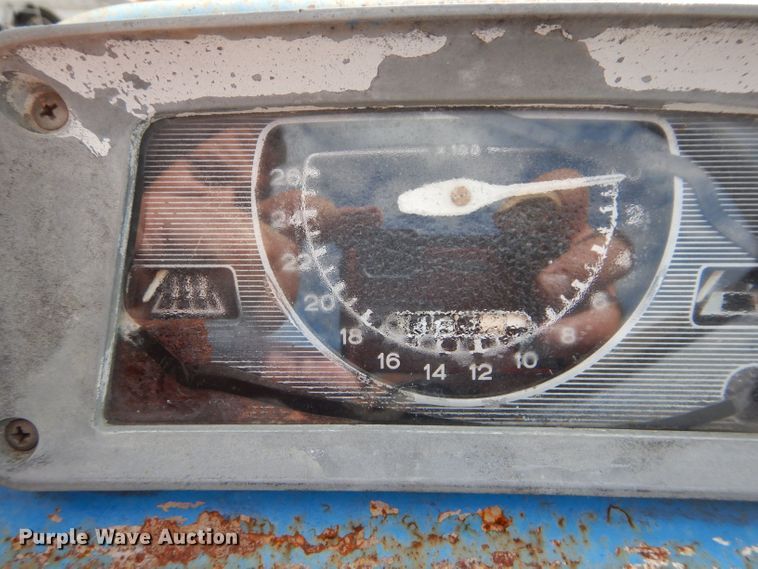 image for item JX9113 1971 Ford 2000  tractor