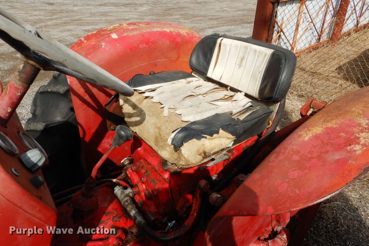 image for item JX9114 1961 International Harvester B414  tractor