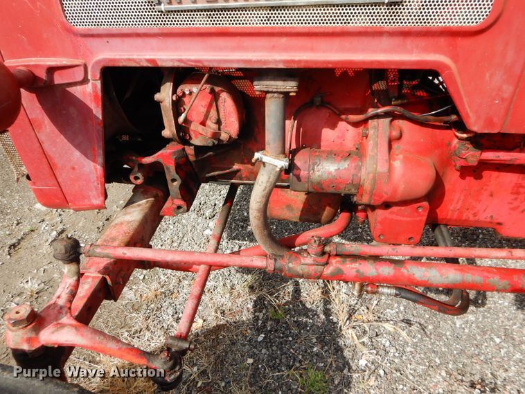 image for item JX9114 1961 International Harvester B414  tractor