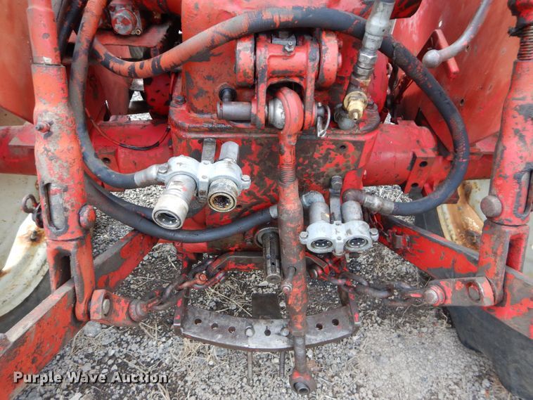 image for item JX9114 1961 International Harvester B414  tractor