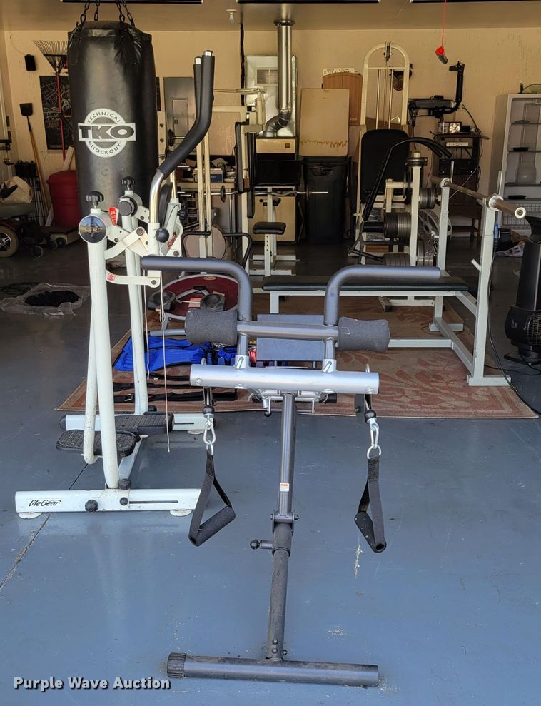image for item JZ9157 Weight room equipment