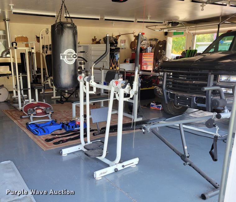 image for item JZ9157 Weight room equipment