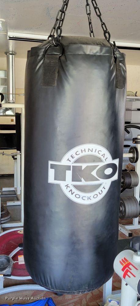 image for item JZ9157 Weight room equipment