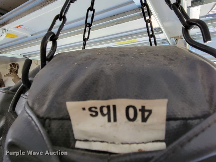 image for item JZ9157 Weight room equipment