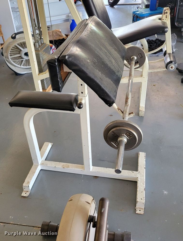 image for item JZ9157 Weight room equipment