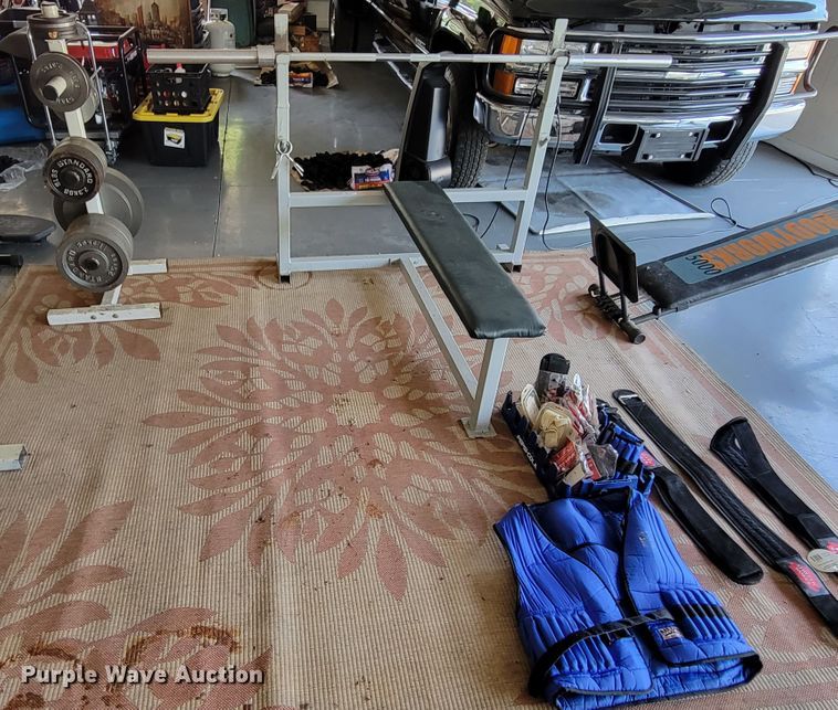 image for item JZ9157 Weight room equipment