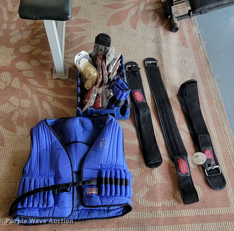 image for item JZ9157 Weight room equipment