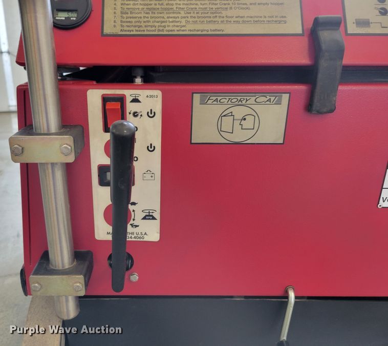 image for item JZ9164 Factory Cat 34  floor sweeper