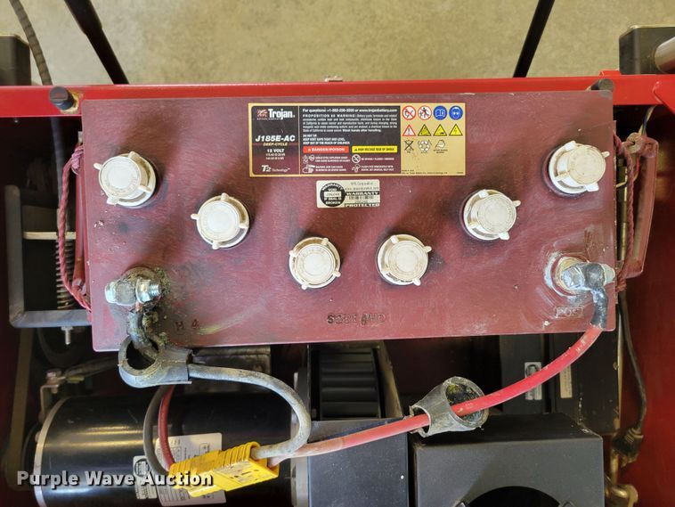 image for item JZ9164 Factory Cat 34  floor sweeper