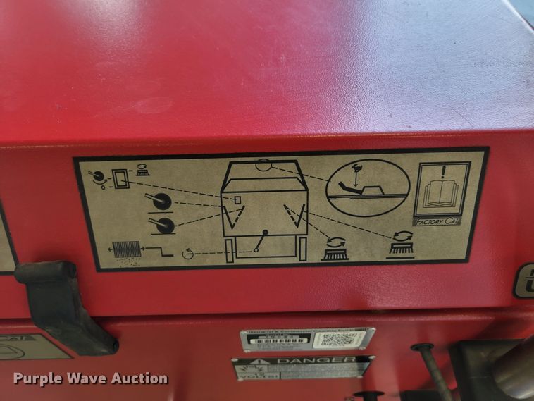 image for item JZ9164 Factory Cat 34  floor sweeper