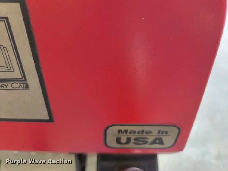 image for item JZ9164 Factory Cat 34  floor sweeper