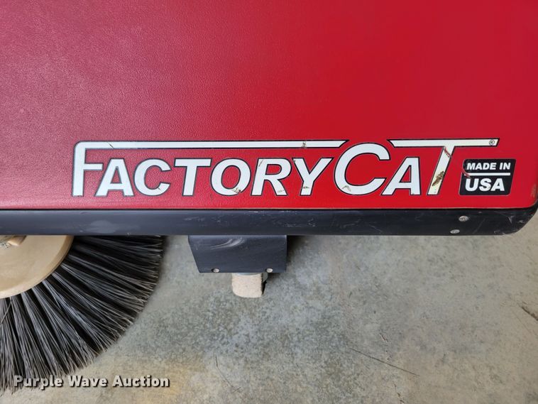 image for item JZ9164 Factory Cat 34  floor sweeper