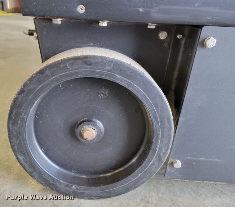 image for item JZ9164 Factory Cat 34  floor sweeper