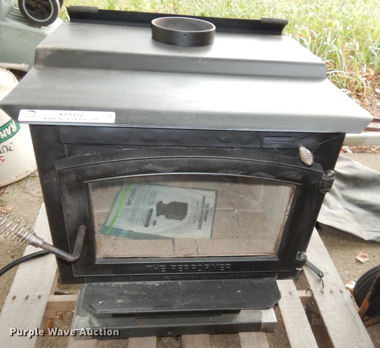 image for item KF9432 The Performer TR009 woodstove