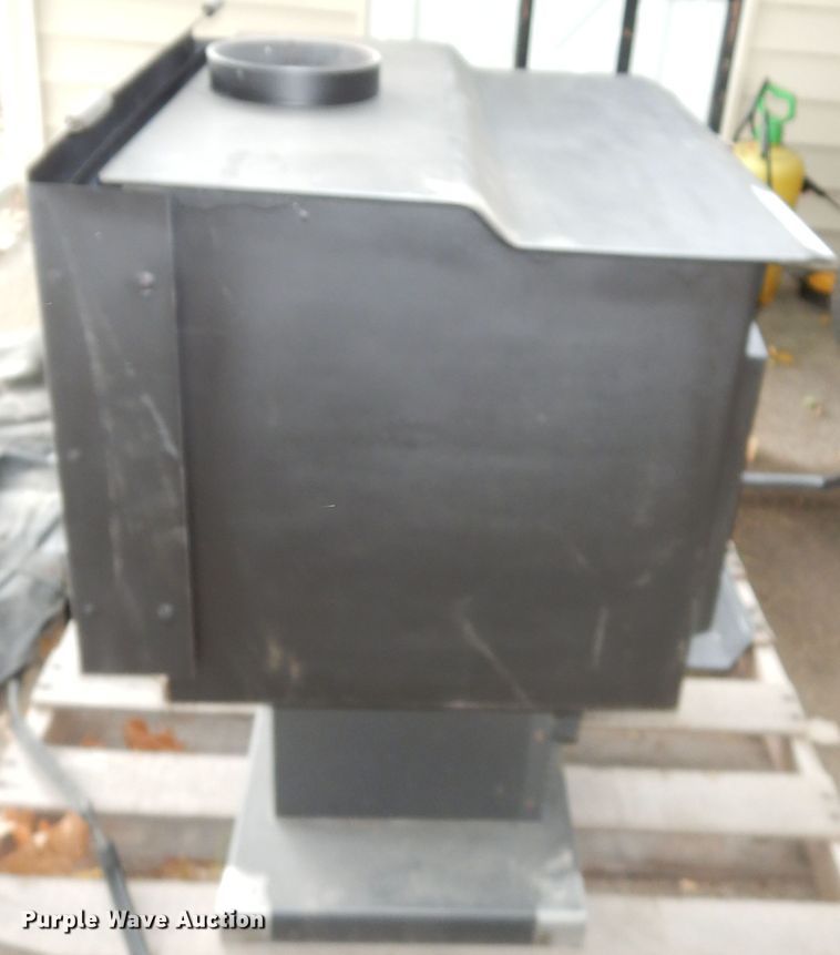 image for item KF9432 The Performer TR009 woodstove