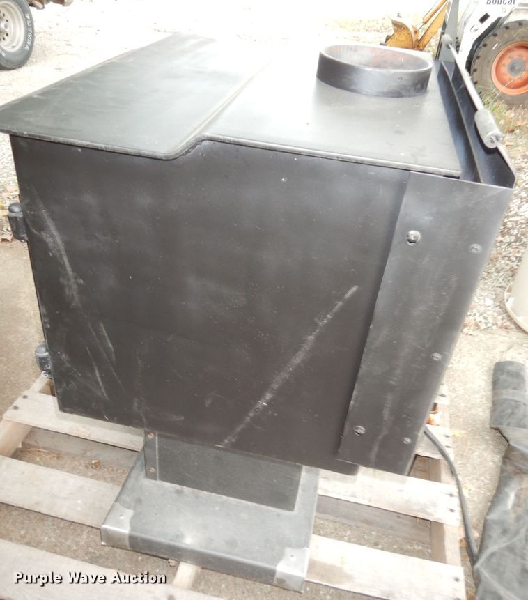 image for item KF9432 The Performer TR009 woodstove