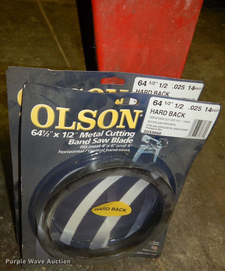 image for item KF9440 1982 Amrox AX-450  bandsaw