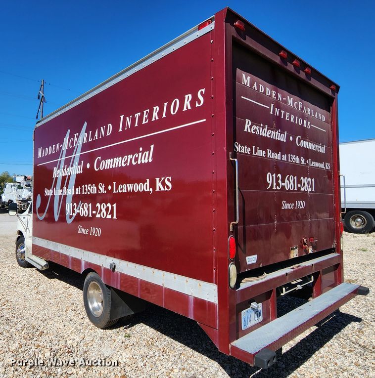 image for item KH9248 1995 Ford E350  box truck