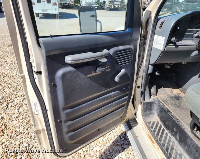 image for item KH9248 1995 Ford E350  box truck