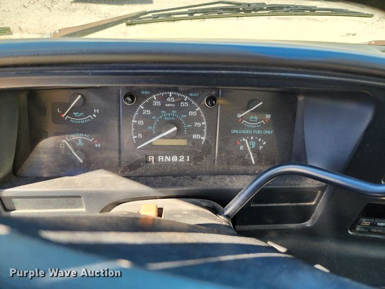 image for item KH9248 1995 Ford E350  box truck