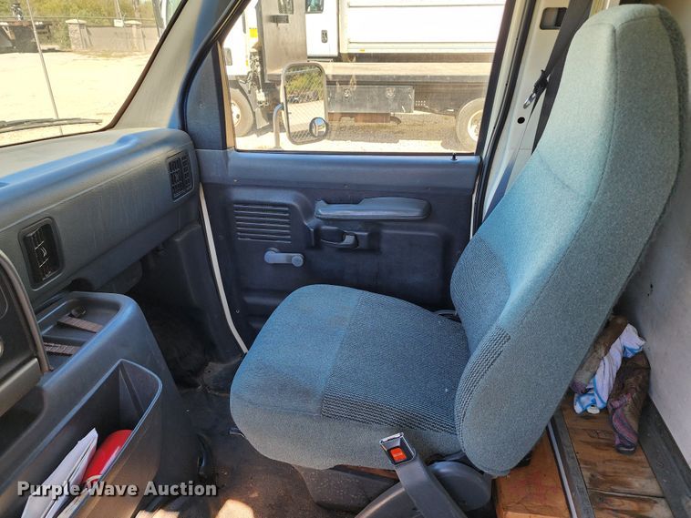 image for item KH9248 1995 Ford E350  box truck