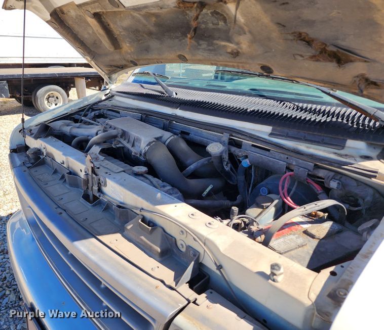 image for item KH9248 1995 Ford E350  box truck