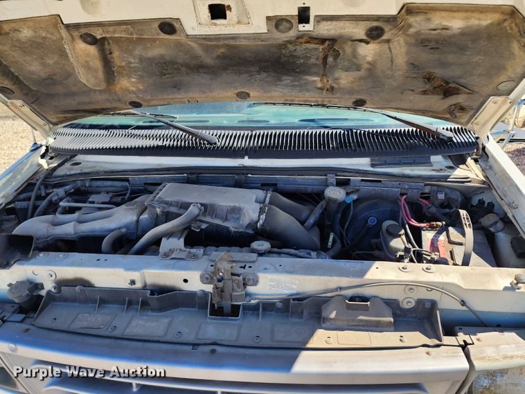 image for item KH9248 1995 Ford E350  box truck