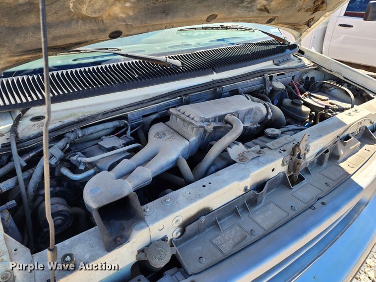 image for item KH9248 1995 Ford E350  box truck