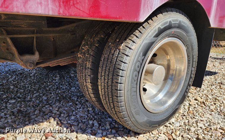 image for item KH9248 1995 Ford E350  box truck