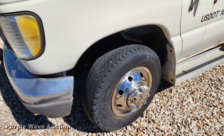 image for item KH9248 1995 Ford E350  box truck