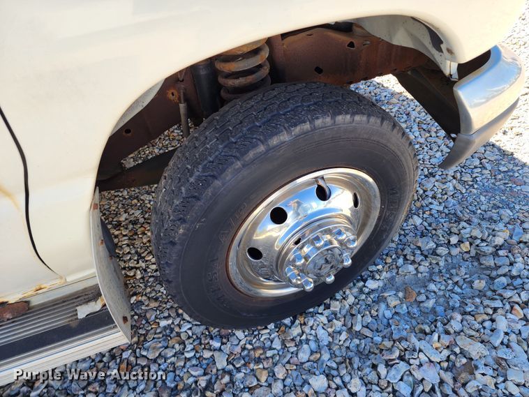 image for item KH9248 1995 Ford E350  box truck