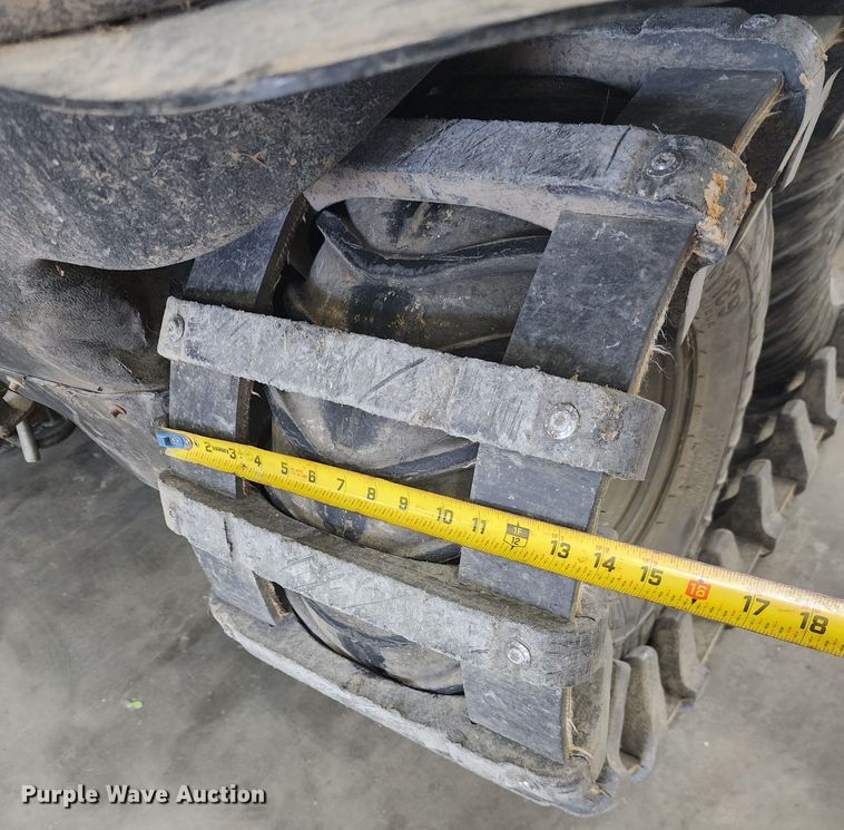 image for item KH9296 2010 Argo 750HDI 8x8  utility vehicle