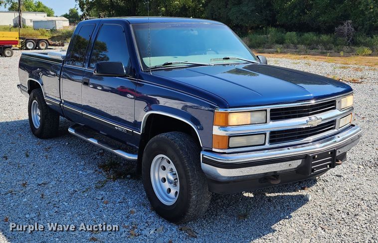 image for item KH9307 1998 Chevrolet K1500  Ext. Cab pickup truck