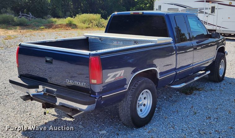 image for item KH9307 1998 Chevrolet K1500  Ext. Cab pickup truck