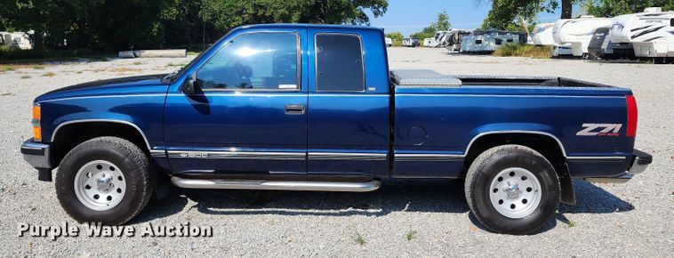 image for item KH9307 1998 Chevrolet K1500  Ext. Cab pickup truck