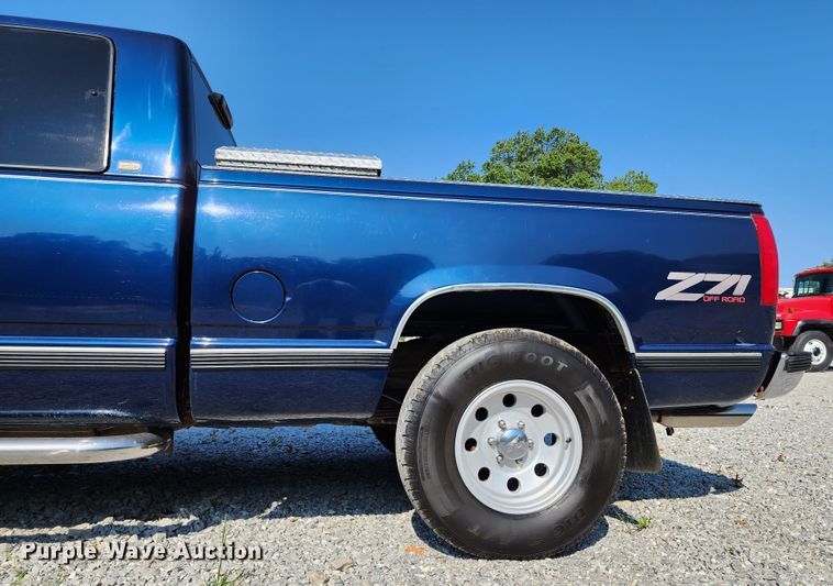 image for item KH9307 1998 Chevrolet K1500  Ext. Cab pickup truck