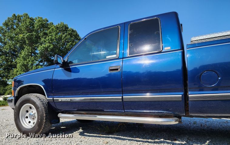 image for item KH9307 1998 Chevrolet K1500  Ext. Cab pickup truck