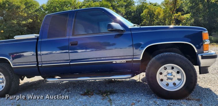 image for item KH9307 1998 Chevrolet K1500  Ext. Cab pickup truck