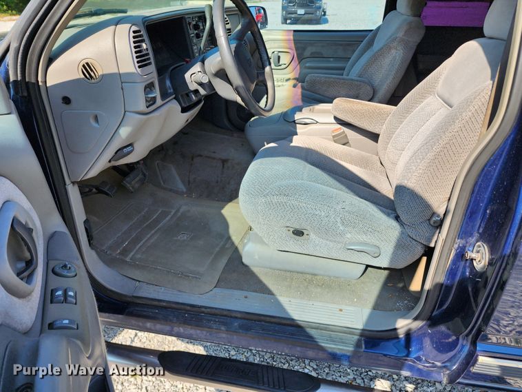 image for item KH9307 1998 Chevrolet K1500  Ext. Cab pickup truck