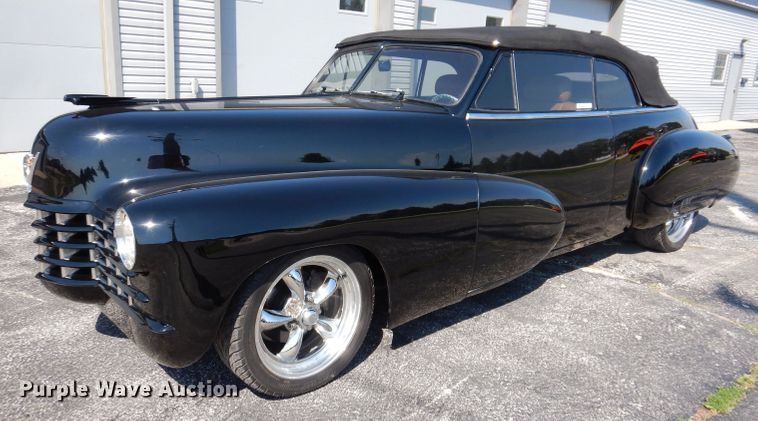 image for item KP9438 1947 Cadillac Series 62  convertible