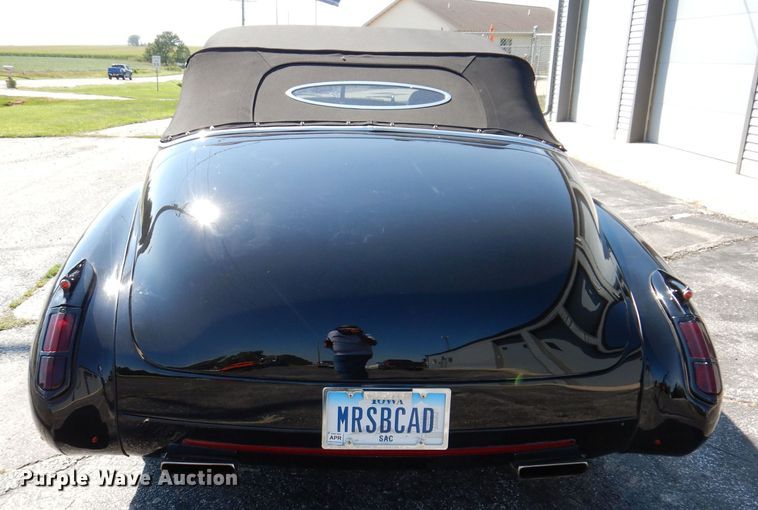 image for item KP9438 1947 Cadillac Series 62  convertible