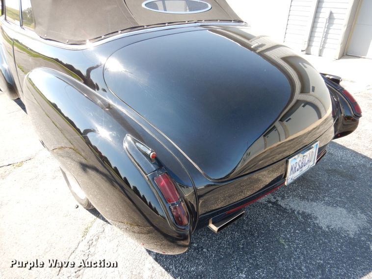 image for item KP9438 1947 Cadillac Series 62  convertible