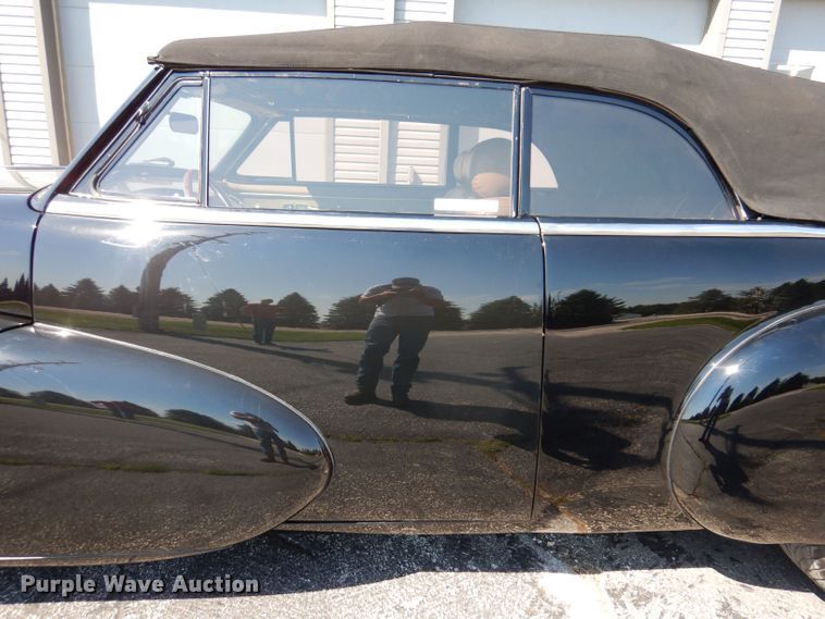 image for item KP9438 1947 Cadillac Series 62  convertible