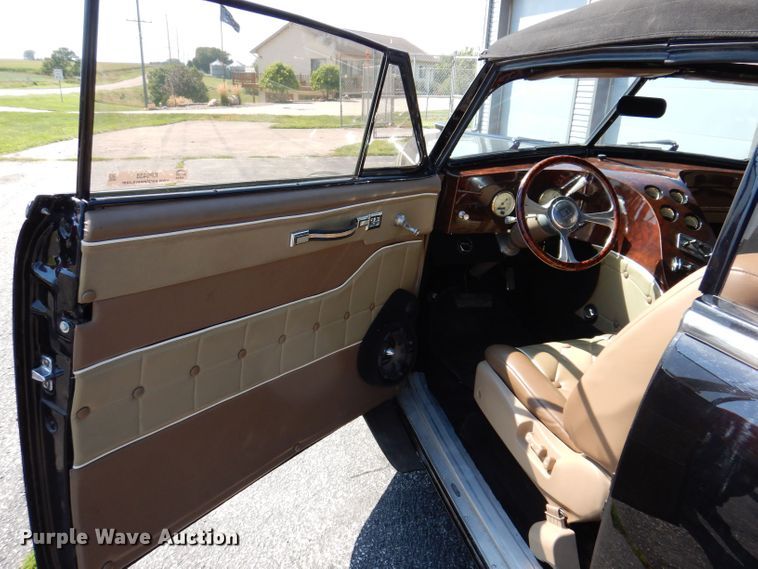 image for item KP9438 1947 Cadillac Series 62  convertible