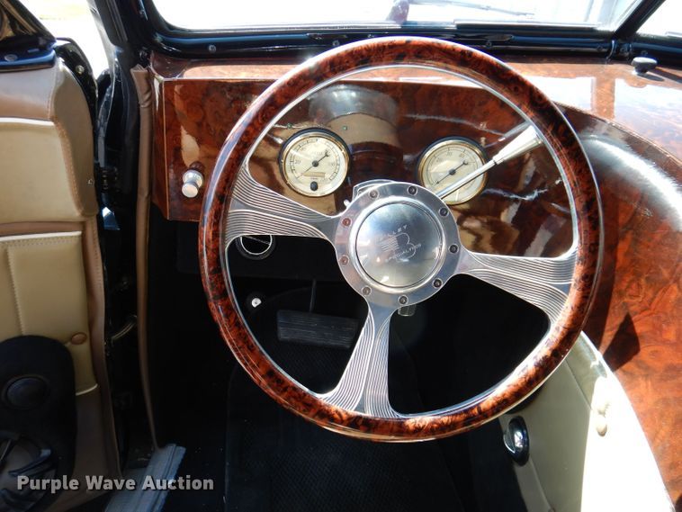 image for item KP9438 1947 Cadillac Series 62  convertible